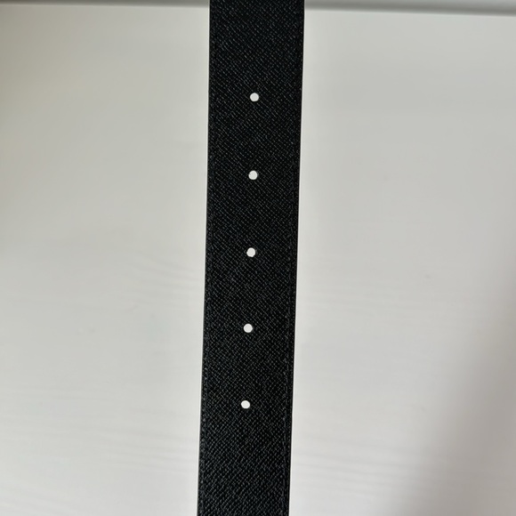 LV REVERSIBLE BELT - Picture 6 of 9